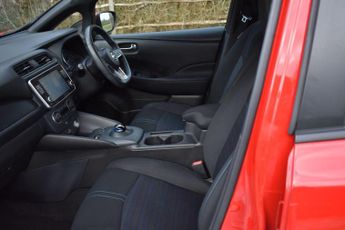 Nissan LEAF 39kWh Acenta Auto 5dr