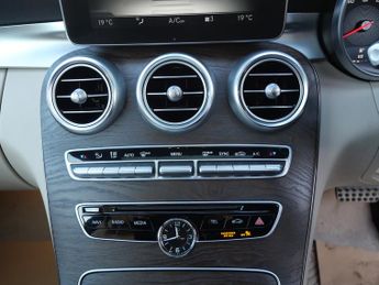 Mercedes-Benz C Class 2.1 C250d AMG Line (Premium Plus) G-Tronic+ Euro 6 (s/s) 2dr Onl