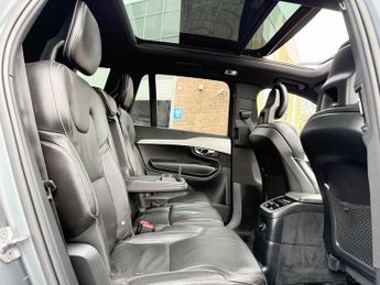 Volvo XC90 2.0h T8 Twin Engine 9.2kWh R-Design SUV 5dr Petrol Plug-in Hybri