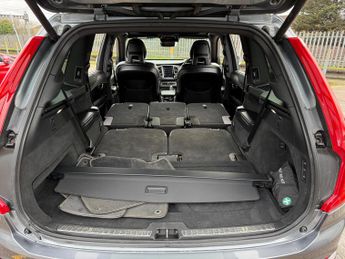 Volvo XC90 2.0h T8 Twin Engine 9.2kWh R-Design SUV 5dr Petrol Plug-in Hybri