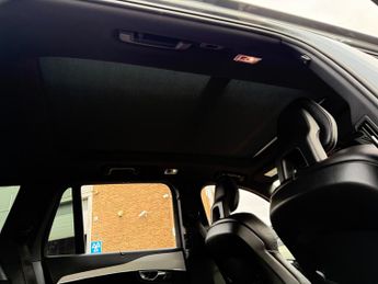 Volvo XC90 2.0h T8 Twin Engine 9.2kWh R-Design SUV 5dr Petrol Plug-in Hybri