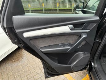 Audi Q5 2.0 TDI S line SUV 5dr Diesel S Tronic quattro Euro 6 (s/s) (190