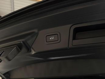 Land Rover Range Rover Velar 3.0 SD6 V6 R-Dynamic S SUV 5dr Diesel Auto 4WD Euro 6 (s/s) (300