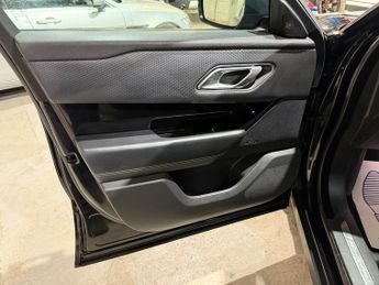 Land Rover Range Rover Velar 3.0 SD6 V6 R-Dynamic S SUV 5dr Diesel Auto 4WD Euro 6 (s/s) (300