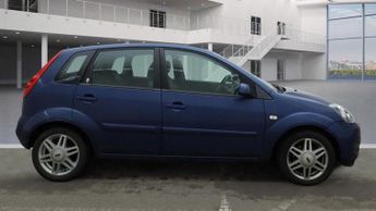 Ford Fiesta 1.4 Ghia 5dr