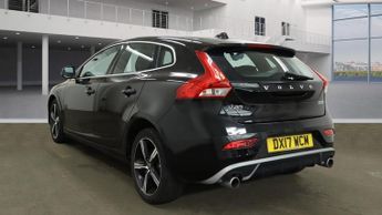 Volvo V40 2.0 D2 R-Design Hatchback 5dr Diesel Manual Euro 6 (s/s) (120 ps