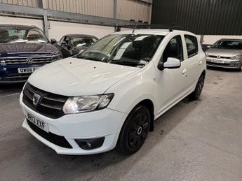 Dacia Sandero 1.2 Laureate Hatchback 5dr Petrol Manual Euro 5 (75 ps)