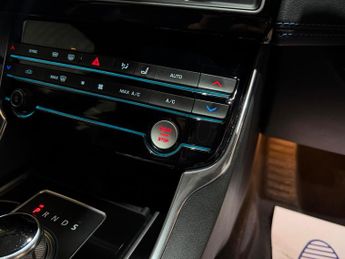 Jaguar XE 2.0d R-Sport Saloon 4dr Diesel Auto Euro 6 (s/s) (180 ps)