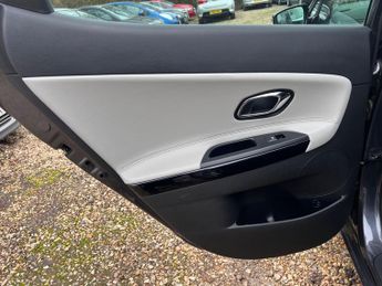 Kia Ceed 1.6 GDi 3 DCT Euro 5 5dr