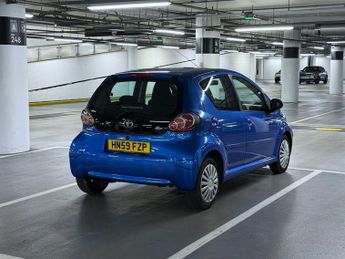 Toyota Aygo 1.0 VVT-i Blue Hatchback 5dr Petrol MultiMode Euro 4 (67 bhp)