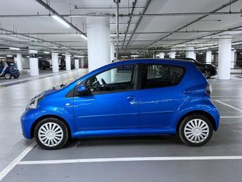 Toyota Aygo 1.0 VVT-i Blue Hatchback 5dr Petrol MultiMode Euro 4 (67 bhp)