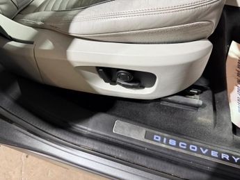 Land Rover Discovery Sport 2.0 TD4 HSE Dynamic Lux SUV 5dr Diesel Auto 4WD Euro 6 (s/s) (18