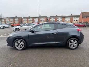 Renault Megane 1.5 dCi Dynamique TomTom Coupe 3dr Diesel Manual Euro 5 (110 ps)