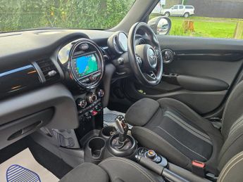 Mini Hatch 2.0 Cooper S Hatchback 5dr Petrol Steptronic Euro 6 (s/s) (192 p