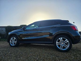Mercedes-Benz GLA 2.1 GLA200d Sport SUV 5dr Diesel 7G-DCT Euro 6 (s/s) (136 ps)