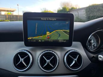 Mercedes-Benz GLA 2.1 GLA200d Sport SUV 5dr Diesel 7G-DCT Euro 6 (s/s) (136 ps)