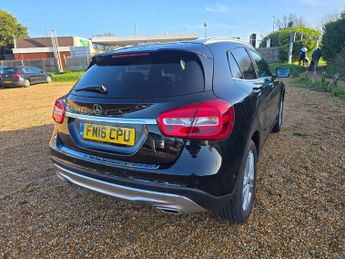Mercedes-Benz GLA 2.1 GLA200d Sport SUV 5dr Diesel 7G-DCT Euro 6 (s/s) (136 ps)