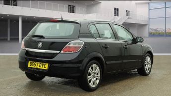 Vauxhall Astra 1.8i 16v Elite Hatchback 5dr Petrol Automatic (187 g/km, 138 bhp