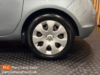 Vauxhall Meriva 1.7 CDTi Exclusiv MPV 5dr Diesel Auto Euro 5 - ONLY 20000 MILES 