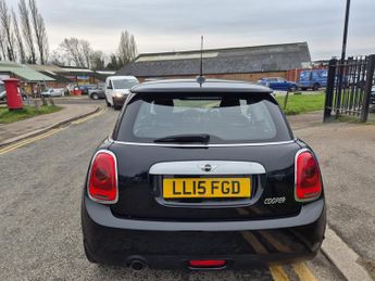 Mini Hatch 1.5 Cooper Hatchback 3dr Petrol Auto Euro 6 (s/s) (136 ps)