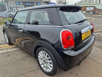 Mini Hatch 1.5 Cooper Hatchback 3dr Petrol Auto Euro 6 (s/s) (136 ps)