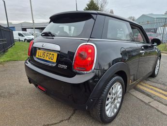 Mini Hatch 1.5 Cooper Hatchback 3dr Petrol Auto Euro 6 (s/s) (136 ps)