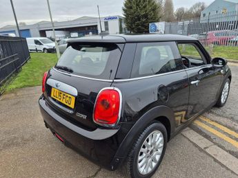 Mini Hatch 1.5 Cooper Hatchback 3dr Petrol Auto Euro 6 (s/s) (136 ps)