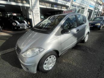 Mercedes A Class 1.5 A150 Classic SE Hatchback 5dr Petrol CVT (157 g/km, 95 bhp)