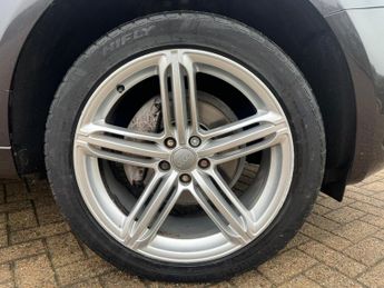 Audi Q5 2.0 TDI S line Plus SUV 5dr Diesel S Tronic quattro Euro 6 (s/s)