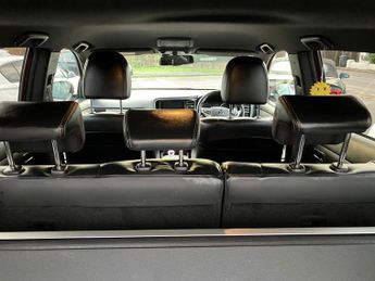 Mitsubishi Outlander 2.4h 13.8kWh 4h 5dr TwinMotor SUV Petrol Plug-in Hybrid CVT 4WD 