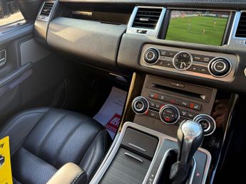 Land Rover Range Rover Sport 3.0 TD V6 HSE SUV 5dr Diesel CommandShift Euro 5 (245 ps) ABSOLU