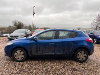 Renault Megane 1.6 16V Expression Euro 5 5dr