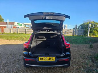 Volvo XC40 2.0 B4 MHEV Inscription Pro SUV 5dr Petrol Hybrid Auto AWD Euro 