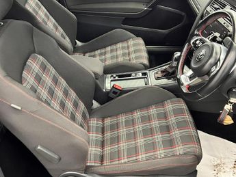 Volkswagen Golf 2.0 TSI GTI DSG Euro 6 (s/s) 3dr
