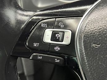 Volkswagen Golf 1.0 TSI Match DSG Euro 6 (s/s) 5dr