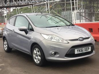 Ford Fiesta 1.6 TDCi ECOnetic DPF Titanium Hatchback 3dr Diesel Manual (95 g