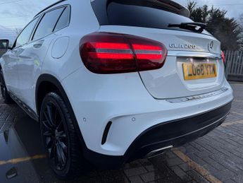 Mercedes-Benz GLA 1.6 GLA200 AMG Line (Premium Plus) SUV 5dr Petrol 7G-DCT Euro 6 