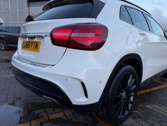 Mercedes-Benz GLA 1.6 GLA200 AMG Line (Premium Plus) SUV 5dr Petrol 7G-DCT Euro 6 