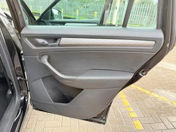 Skoda Kodiaq 1.5 TSI ACT SE L SUV 5dr Petrol DSG Euro 6 (s/s) (7 Seat) (150 p