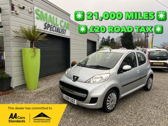 Peugeot 107 1.0 12V Urban Hatchback 5dr Petrol Manual Euro 4 (68 ps)