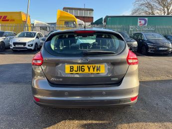 Ford Focus 1.0T EcoBoost Zetec Hatchback 5dr Petrol Auto Euro 6 (s/s) (125 