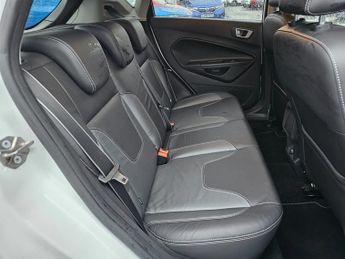 Ford Fiesta 1.6 Titanium X Hatchback 5dr Petrol Automatic Euro 5 (105 ps)