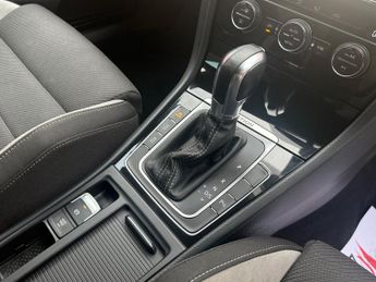 Volkswagen Golf 2.0 TSI BlueMotion Tech R Hatchback 5dr Petrol DSG 4Motion Euro 