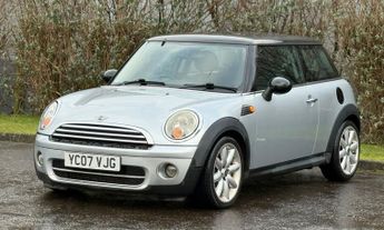 Mini Hatch 1.6 Cooper D Hatchback 3dr Diesel Manual Euro 4 (110 ps)