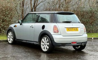 Mini Hatch 1.6 Cooper D Hatchback 3dr Diesel Manual Euro 4 (110 ps)