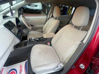 Nissan LEAF 24kWh Hatchback 5dr Electric Auto (107 bhp)