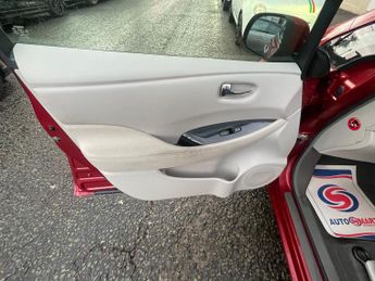 Nissan LEAF 24kWh Hatchback 5dr Electric Auto (107 bhp)