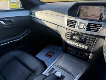 Mercedes-Benz E Class 2.1 E300dh BlueTEC AMG Sport Saloon 4dr Diesel Hybrid G-Tronic+ 