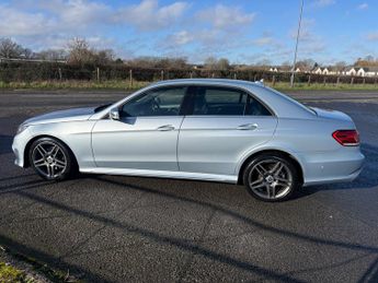Mercedes-Benz E Class 2.1 E300dh BlueTEC AMG Sport Saloon 4dr Diesel Hybrid G-Tronic+ 