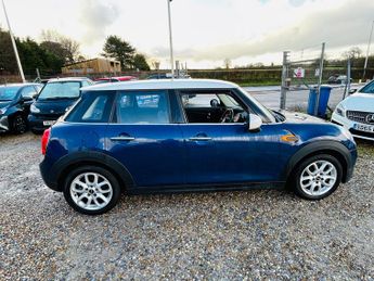 Mini Hatch 1.5 Cooper D Hatchback 5dr Diesel Auto Euro 6 (s/s) (116 ps)